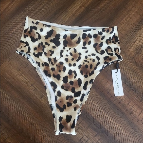 NWT Vitamin A Bottom Bikini Barcelona Sculpting High Waisted Leopard Size S 6-8 - Picture 5 of 7